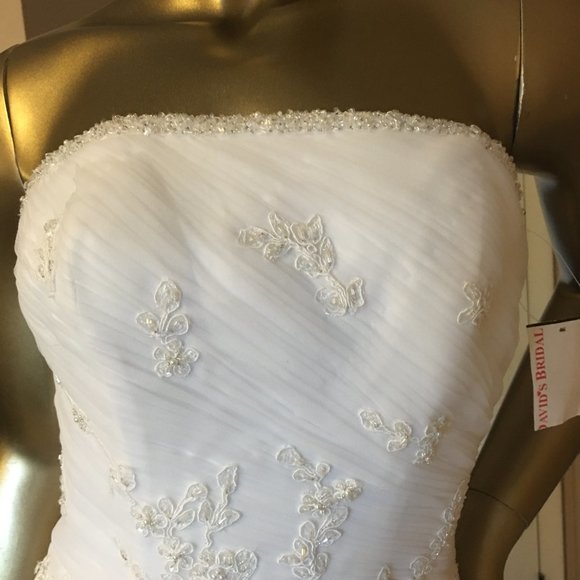 MICHELANGELO ๐ฅ Beaded Strapless Tulle Lace Wedding Dress - David's Bridal NEW!! - Picture 5 of 16